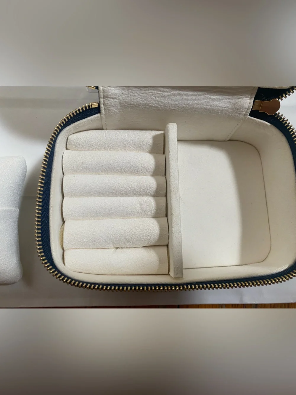 Leather Unisex Navy Leather Zippered Travel Case